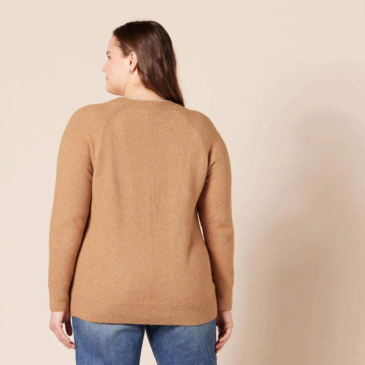 Amazon Essentials Women's Classic-Fit Soft Touch Long-Sleeve Crewneck Sweater