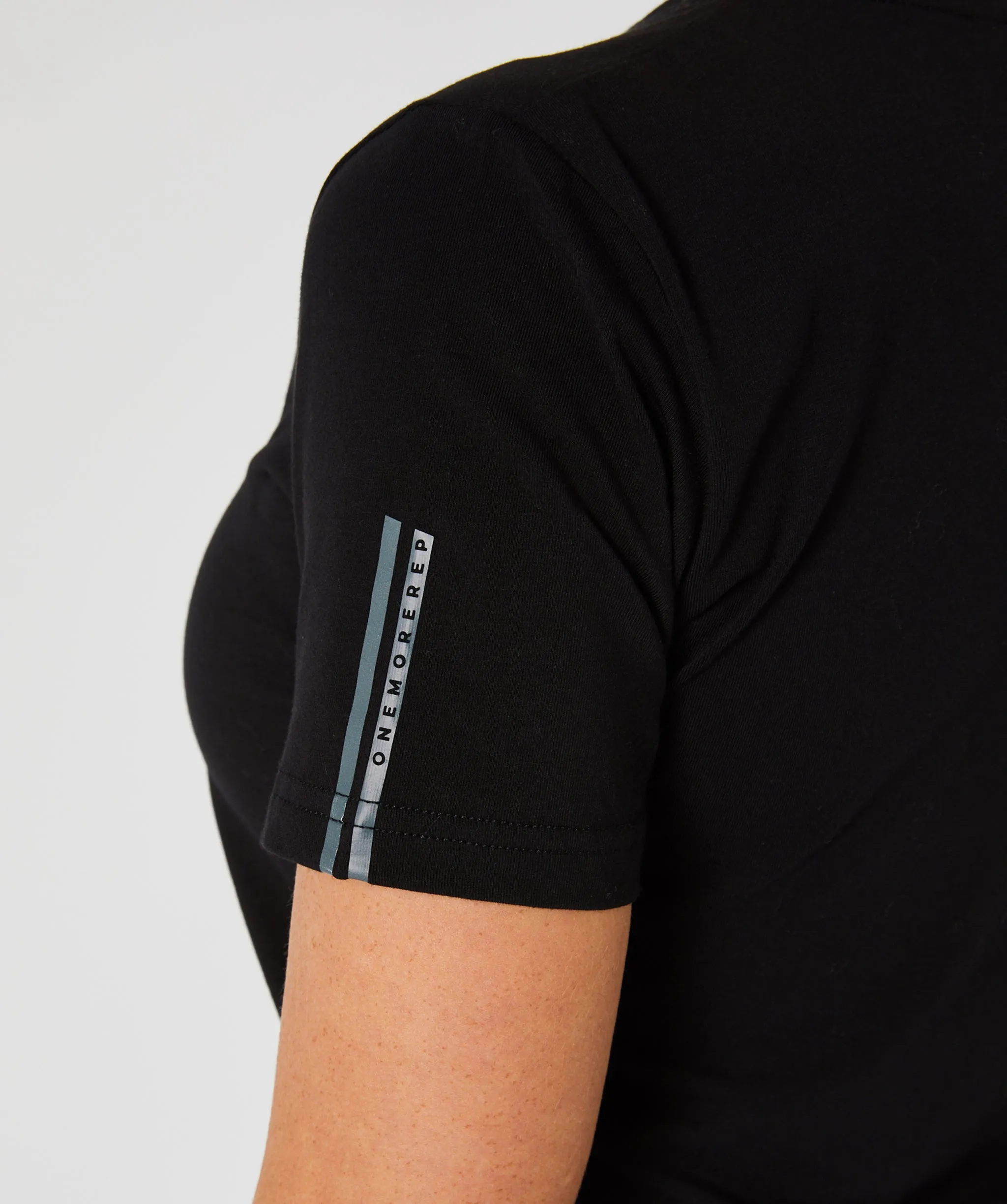 Core Fitted Tee Black