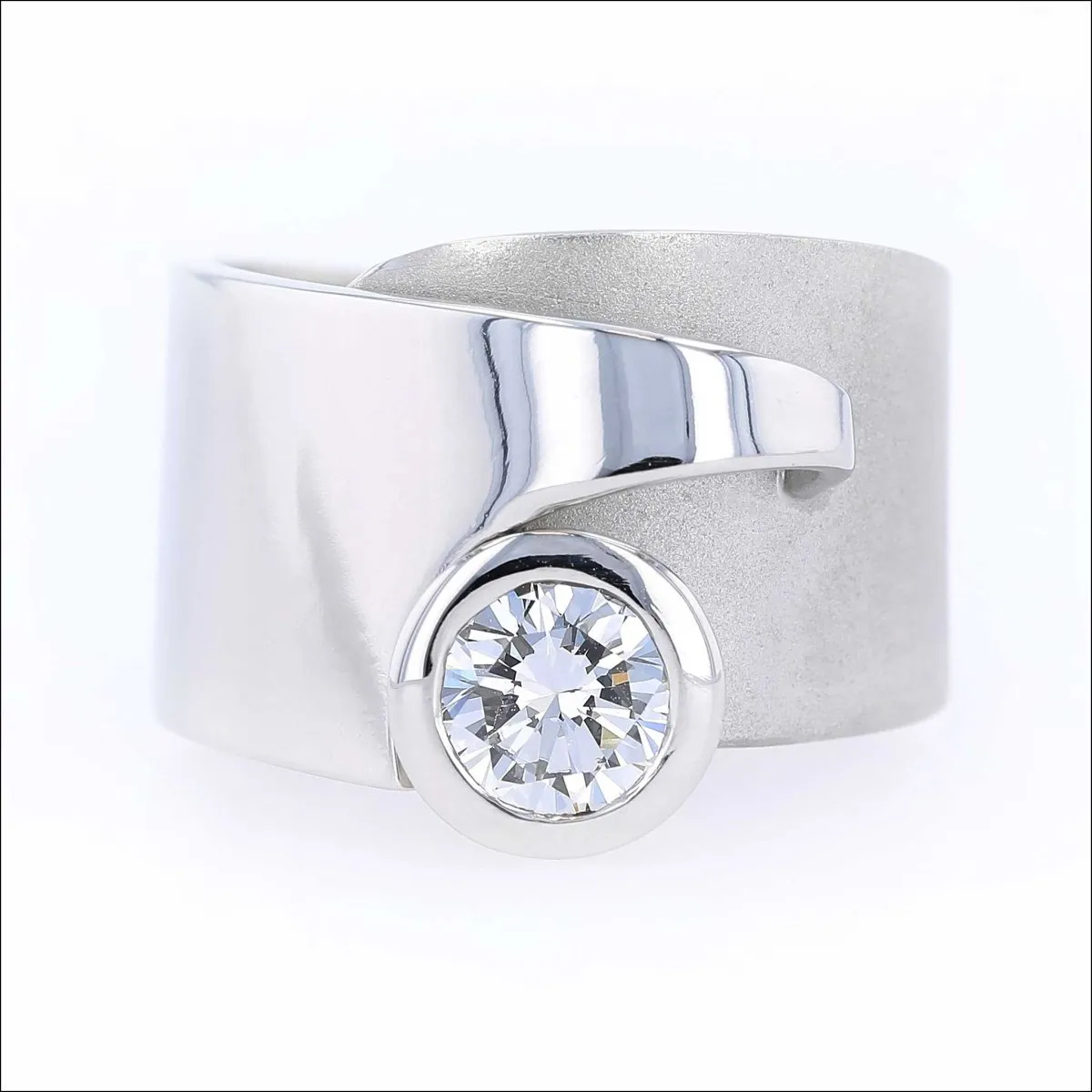 Diamond Wide Cone and Sheet Ring Platinum