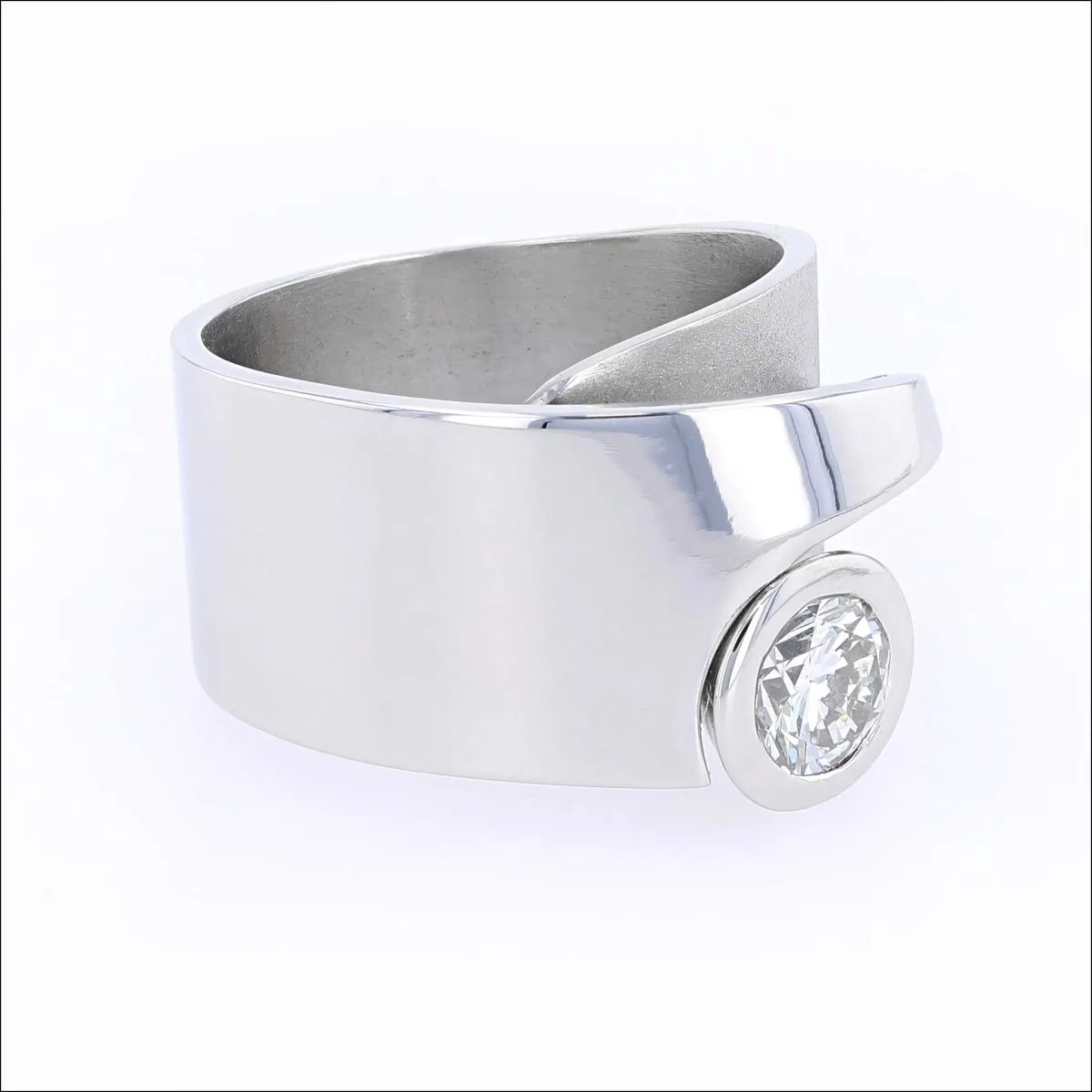 Diamond Wide Cone and Sheet Ring Platinum