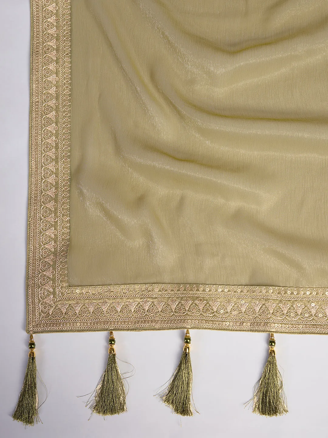 Embroidered Saree With Blouse Piece