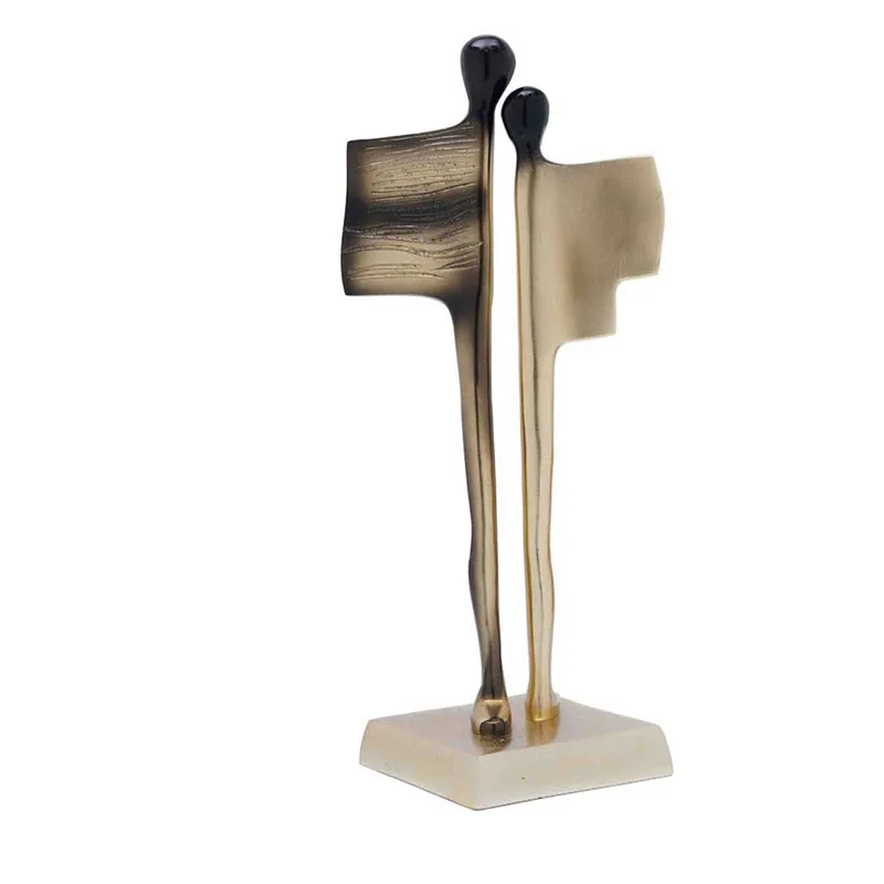 Xiomara Abstract Showpiece